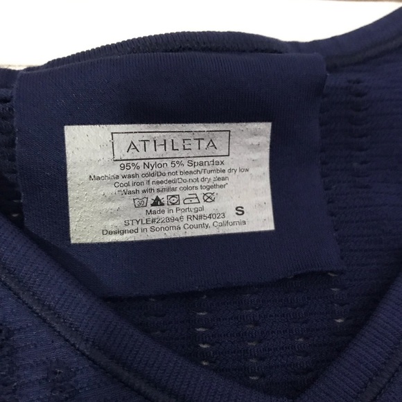 Athleta Trophy Tee Shirt Navy Color Sz small active wear short sleeve‎ - Picture 12 of 13